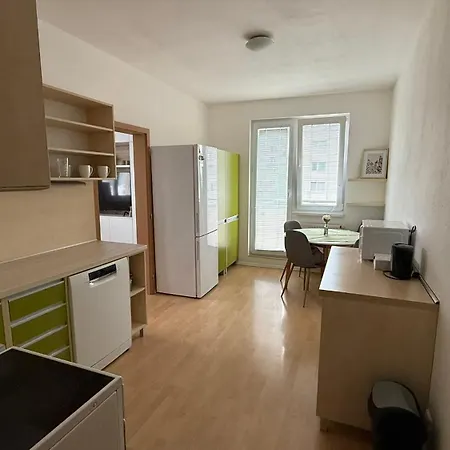 Amg Vychodna Apartman Trenčín